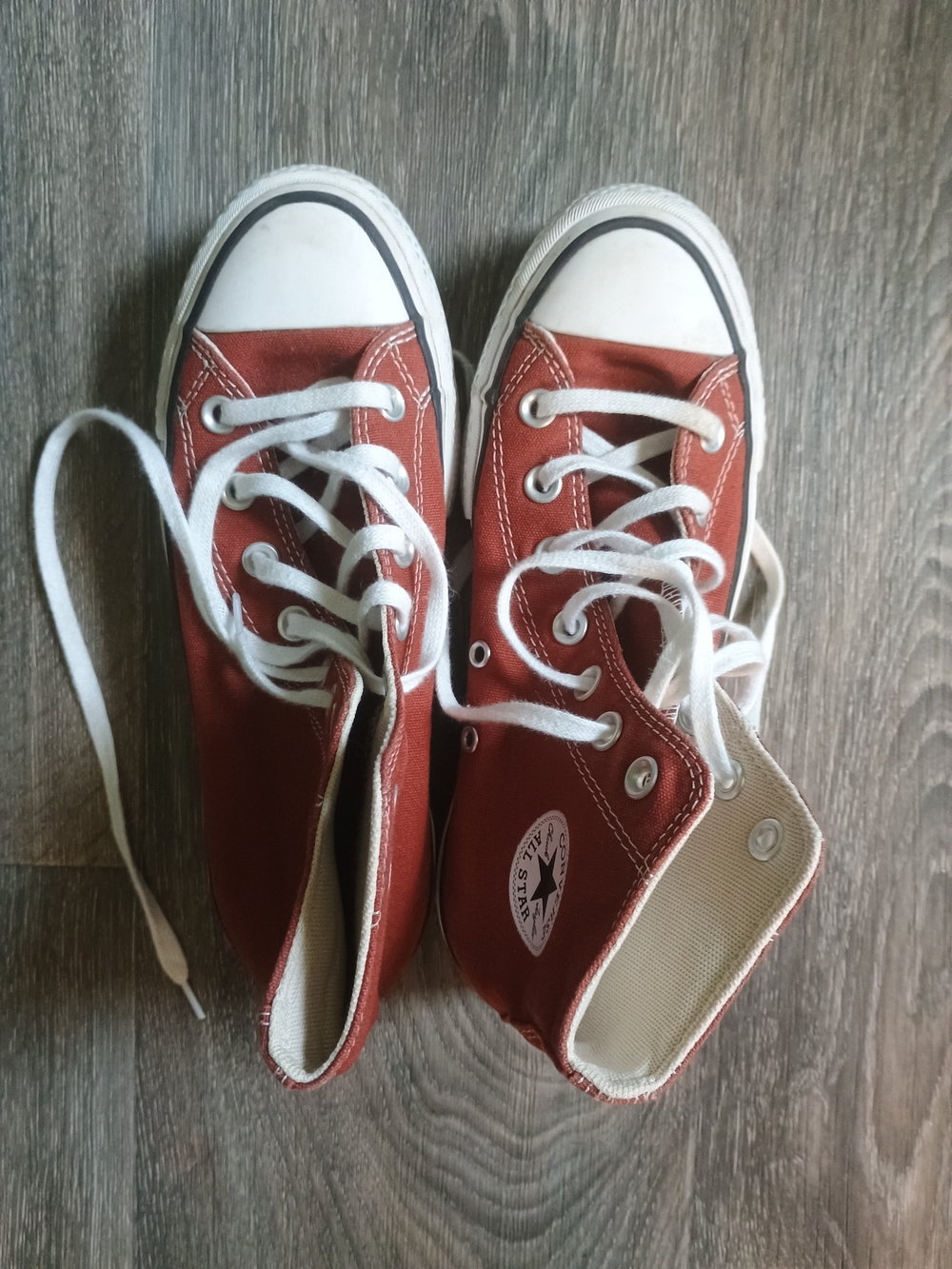 Converse High-Top Platform Sneaker in Rust Red - Women's Size 6 - Picture 2 of 7
